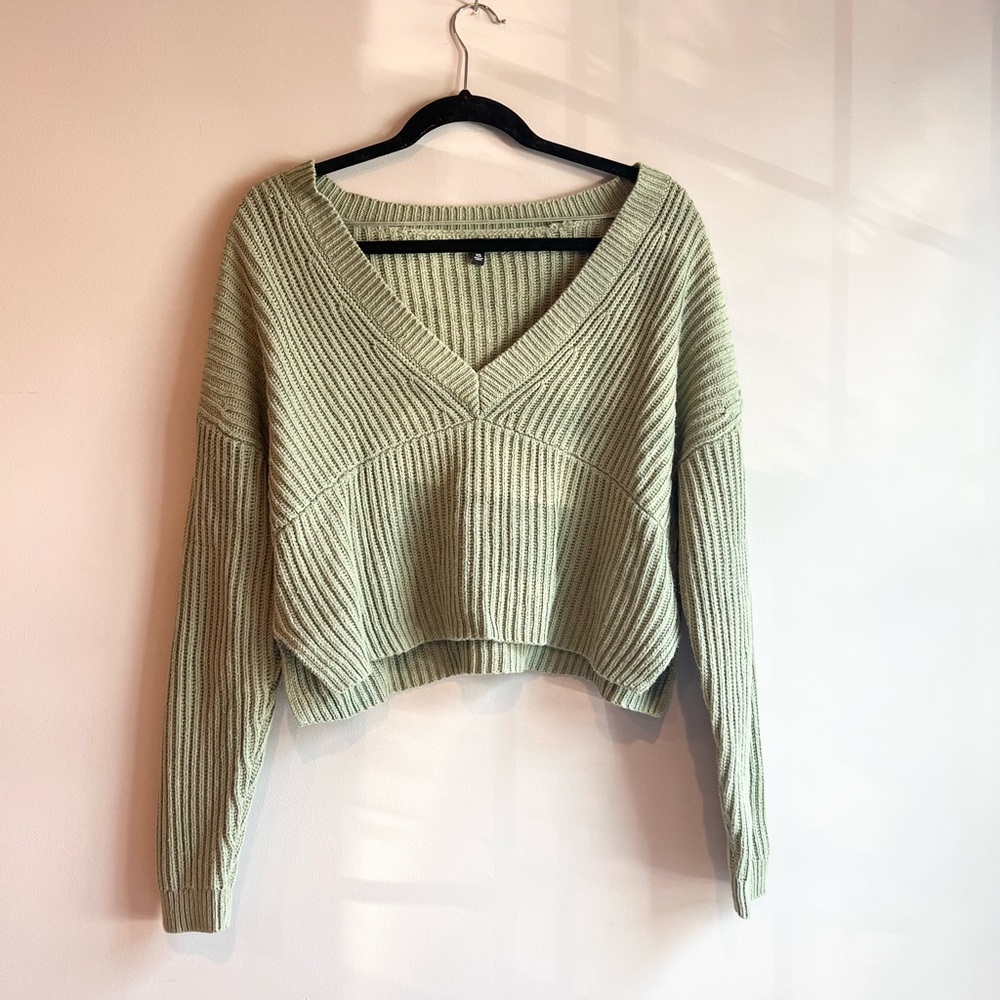 Kendall and Kylie Green V neck Sweater